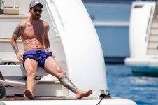 here-is-proof-that-messi-is-ridiculously-hot-2-19373-1468418390-11_dblbig.jpg