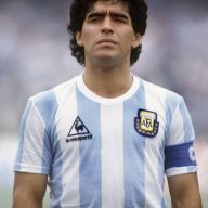 Maradona37